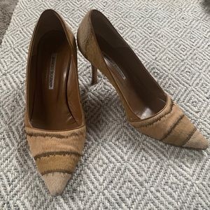 Manolo Blahnik size 10 beige pony hair heels